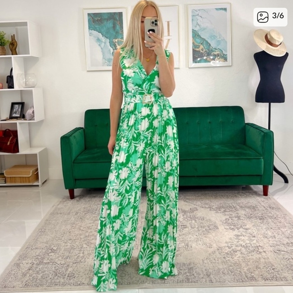 Wide-Leg Green Floral Jumpsuit